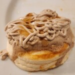 喫茶店 ピノキオ - リコットパンケーキ(モンブランクリーム)＆(ハニーシロップ)