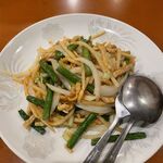 キッチン富士 - ニンニクの芽と豚肉の炒め 950円