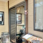 しまだや - お店の入り口です。