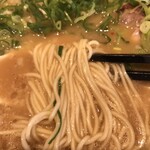 Rairai Tei - こってりラーメン　麺