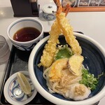 本格手打うどん おか泉 - 