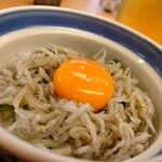 天然温泉竹の郷 - しらす小丼