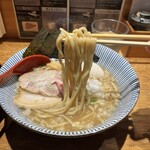 焼きあご塩らー麺 たかはし - 