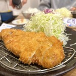 ロースカツ定食 修 - 山口県産リブロースカツ定食1500円のカツ！
