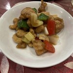 味香苑 - 鶏肉とカシューナッツの炒め物