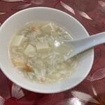 味香苑 - 海鮮と豆腐のスープ