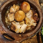 Bếp Mẹ ỉn - ベトナム版豚の角煮、ココナッツミルク炒め