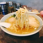 イチノリ - 麺リフト（チャーシューメン+たまご）