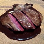 ラチュレ - 愛知産コルヴェール　カラメルソース？