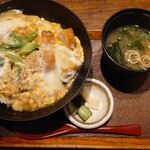 Izou - 熟成だしのカツ丼