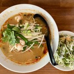 タイ食堂　ヤムヤムサイアム - 