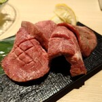 YAKINIKU 和牛ラボ - 特選牛タン塩×２