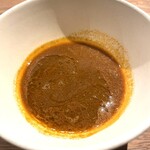 IZA - SDGS
      今日の料理に使った魚介の具材のあらなどを煮込んだもの。濃厚な魚介スープ