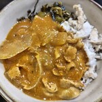 ゆで太郎 もつ次郎 - 3色ごはんにかけてカレーライス