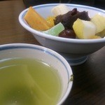 甘味処 うえの - あんみつ＋お茶