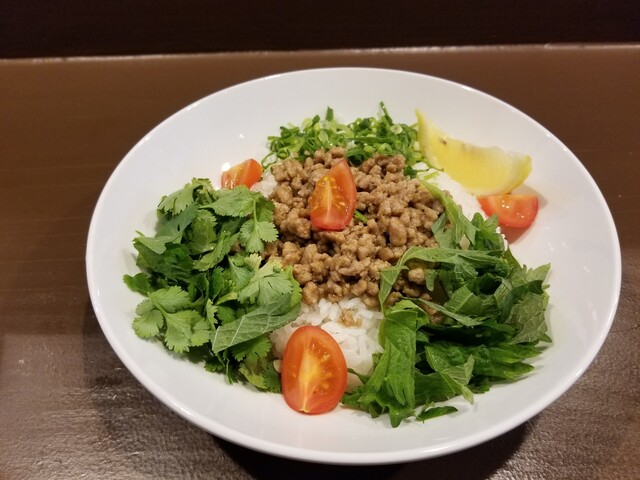 亜星庵（多国籍Bar）| 仙台広瀬通の東南アジア料理バー