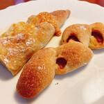 Boulangerie　yamashita - ベーコンエピとプティフロマージュ