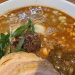 らーめん芝浜 - チャーシュー担々麺のスープアップ