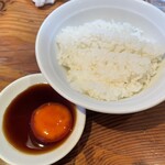 らーめん芝浜 - 米朝の榛名濃厚卵漬け丼