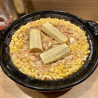 日本料理秀たか - 松葉蟹とトウモロコシの土鍋ご飯