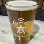 Antenna America - Silva Hop Maniac IPA Pint 1200円、IBU90なので相当苦いかと思ってたらそうでもなかった。