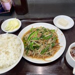 南京亭 - 料理写真:ニラレバ定食❕