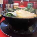 豚骨醤油ラーメン 王道家 - ◆ ラーメン　850円
            豚トロチャーシュー　50円
            バラ1枚　50円
            玉ねぎ　100円