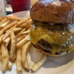 THE GREAT BURGER - 