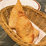 Indian Restaurant MEERA - サモサ