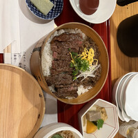 すき焼きと牛まぶし ももしき - 