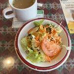 ドゥルガ - セットのサラダとスープ