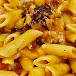 TRATTORIA ACCADI - イタリアに来て初めて納得できる分量のパスタをいただきましたｗ