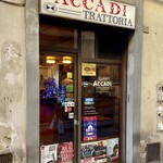 TRATTORIA ACCADI - フィレンツェの下町にある人気店です