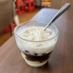 GIA DINH - 本日のチェー。ほんのり甘いベトナムを代表するスイーツです♡よく混ぜ混ぜして。