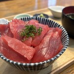 Koga Sengyoten - マグロ丼