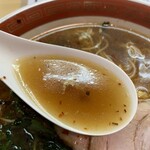 Tachigui Tachinomi Takazou - 宮崎辛めん　スープ