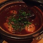 KAN - 鹿肉のワイン煮込み。ジャガイモとカブも一緒に。和テイストなのでワインはもちろん日本酒にも合いました。
