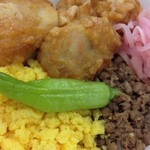 田吾作 - そぼろ丼