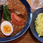 Kari Ando Kafe Ganesha - チキンレッグと野菜のルーカレー　10辛