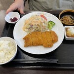 津のものキッチン - 「とんかつ定食（おろしポン酢）」