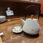 ファンズ 円山 - 冬はサービスのジャスミン茶(2024年1月)