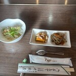 千歳屋 - 大根水菜のサラダさっぱり旨いかぼちゃの煮付け　、蓮根　牛蒡　レンコン入りきんぴら