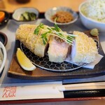 Yamabotan - 上ロースかつ定食200g2,860円