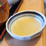 山ぼたん - 頼むと提供される白出汁醤油のたれ