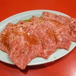 焼肉 フジサン - フジサンロース 1,480円（税込）。片面を5秒ずつ焼いて フジサンのタレで美味しくいただきます。