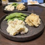 ルッカ - 前菜３種盛り(クリームチーズのポテトサラダ、トリュフ塩の枝豆、ガリのゴマ和え)
