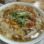 中華酒場 麺屋 - スーラー担々麺