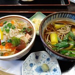 北かつまぐろ屋 海の市店 - バクダン丼＆ねぎま蕎麦セット　1580円