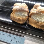 ガトー ナカヤ - シュークリーム、懐かしの味、懐かしの価格