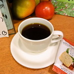 Mamekoubou - バリ島ハニー(昼のコーヒー) Sサイズ 180円、ショートブレッド(ホウレン草＆ナツメグ) 120円